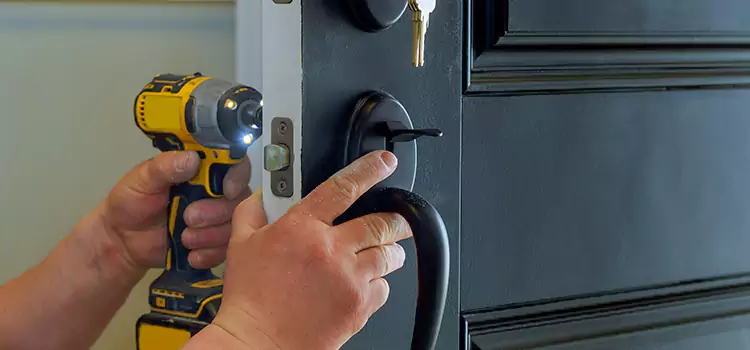 Mobile Automotive Locksmith Center Point